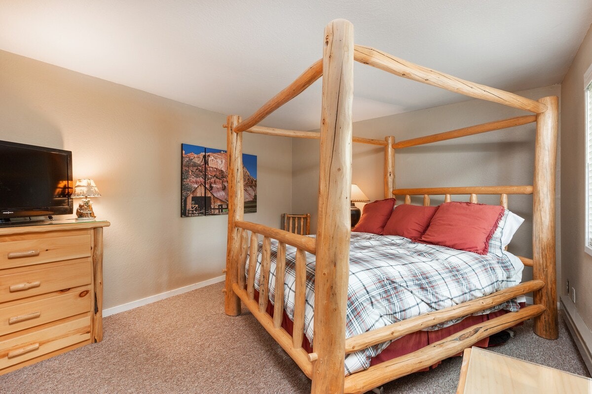 Vail Lionshead Condo 1007467