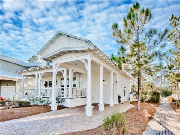 Beautiful & Spacious 5 Bedroom Pool Home in Seagrove Beach