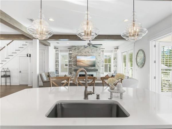 Beautiful & Spacious 5 Bedroom Pool Home in Seagrove Beach
