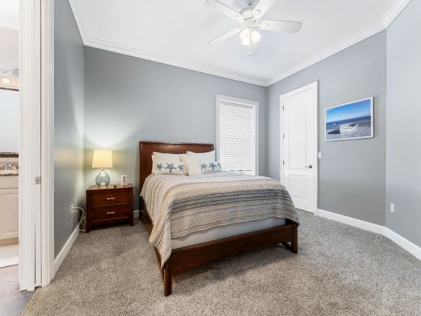 Sarasota Vacation Rental - Walk to Beach - 4 Bedrooms