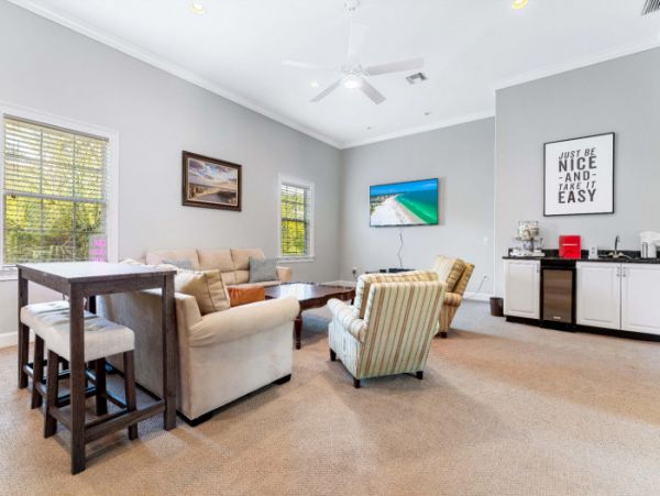 Sarasota Vacation Rental - Walk to Beach - 4 Bedrooms
