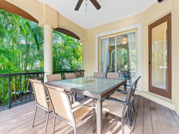Sarasota Vacation Rental - Walk to Beach - 4 Bedrooms