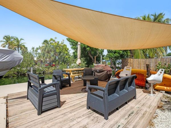 Water Views Marathon Vacation Home Three Bedrooms Sleeps 6