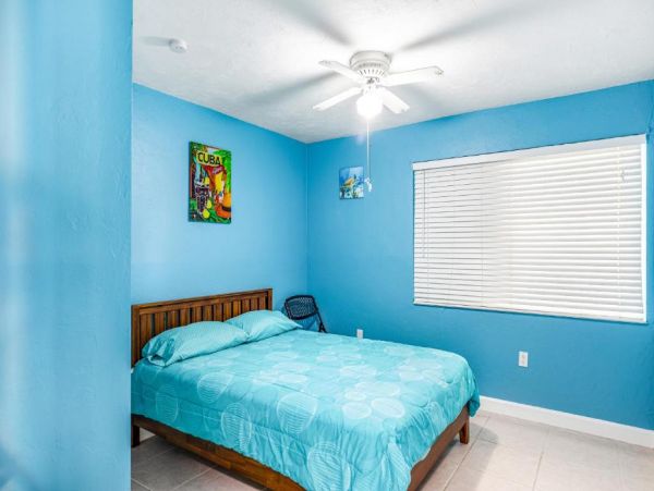 Water Views Marathon Vacation Home Three Bedrooms Sleeps 6