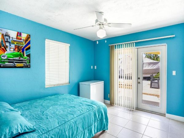 Water Views Marathon Vacation Home Three Bedrooms Sleeps 6