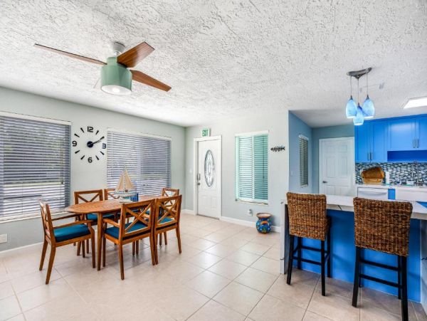 Water Views Marathon Vacation Home Three Bedrooms Sleeps 6