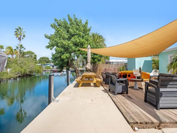 Water Views Marathon Vacation Home Three Bedrooms Sleeps 6