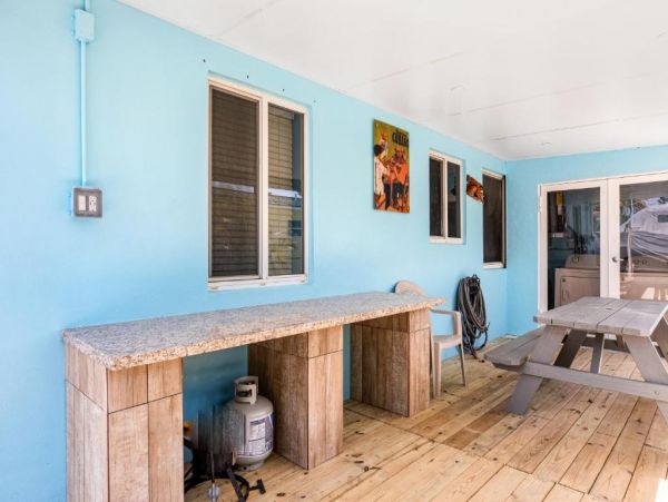 Water Views Marathon Vacation Home Three Bedrooms Sleeps 6