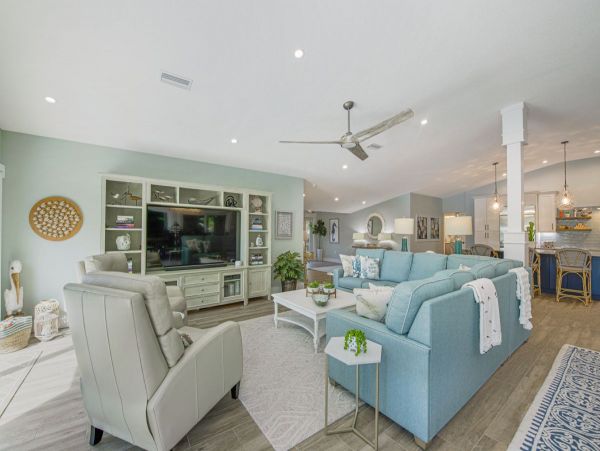 Canal Front Four Bedroom Vacation Home in Holmes Beach