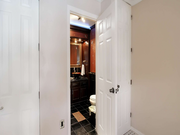 Canal Front Vacation Pool Home in Bradenton Sleeps 10 Guests