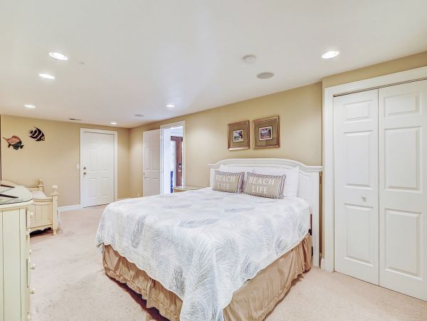 Gorgeous Vacation Pool Home in Sea Pines - Walk to Beach