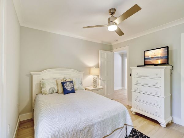 Gorgeous Vacation Pool Home in Sea Pines - Walk to Beach