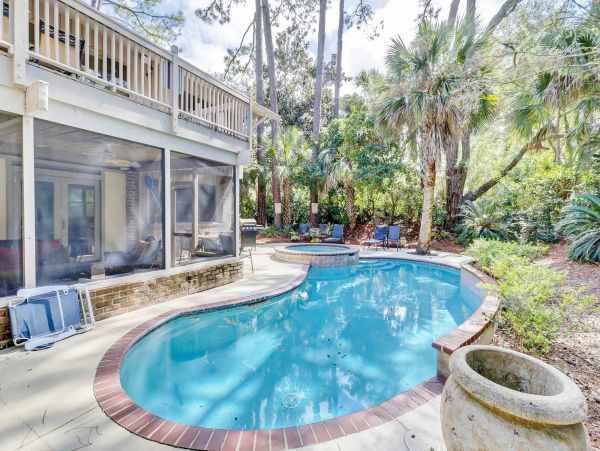 Gorgeous Vacation Pool Home in Sea Pines - Walk to Beach