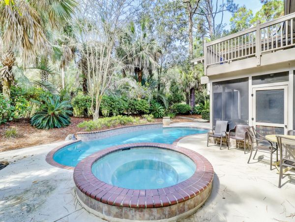 Gorgeous Vacation Pool Home in Sea Pines - Walk to Beach
