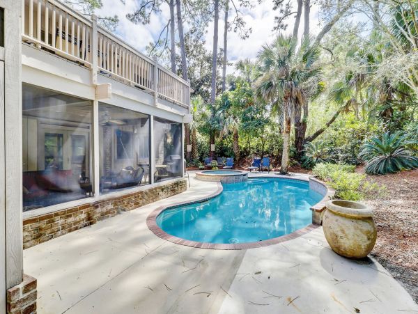 Gorgeous Vacation Pool Home in Sea Pines - Walk to Beach