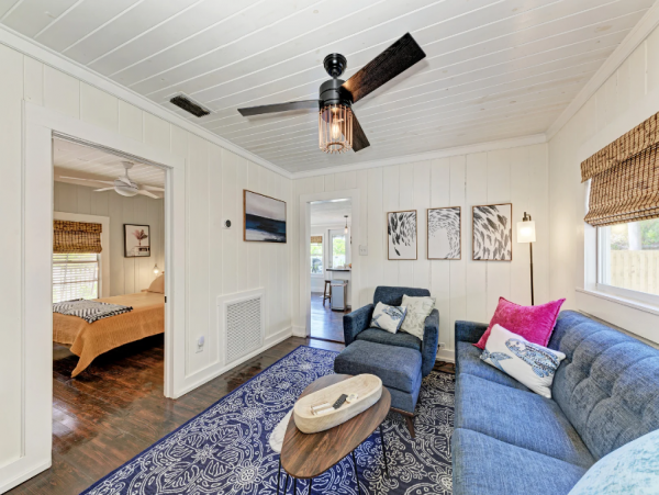 Bradenton 3 Bedroom Home with Boat Dock Sleeps 8