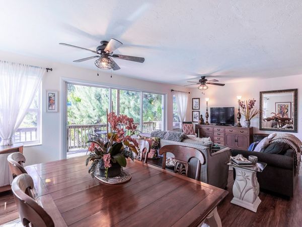 Two Bedroom Condo Directly on the Beach