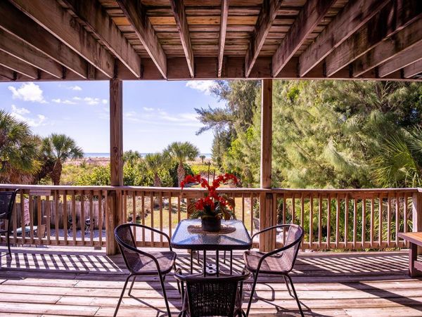 Two Bedroom Condo Directly on the Beach