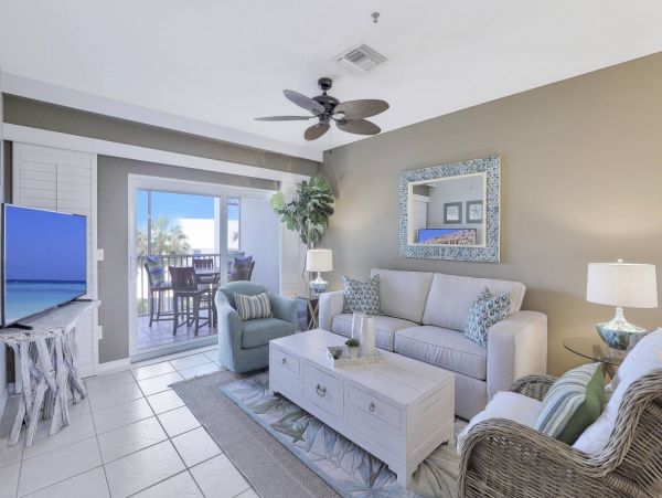 Charming Marco Island 2 Bedroom Condo Sleeps 6 Communal Pool