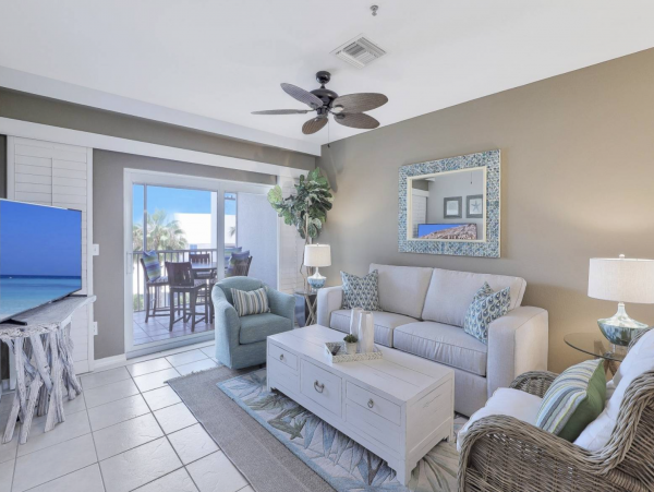 Charming Marco Island 2 Bedroom Condo Sleeps 6 Communal Pool