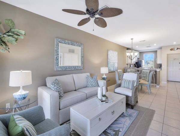 Charming Marco Island 2 Bedroom Condo Sleeps 6 Communal Pool