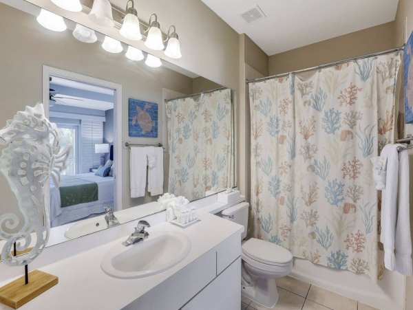 Charming Marco Island 2 Bedroom Condo Sleeps 6 Communal Pool