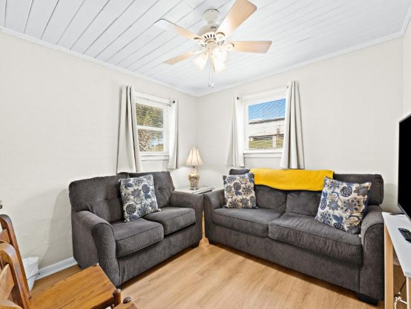 On Beach Panama City Vacation Home Seven Bedrooms Sleeps 20