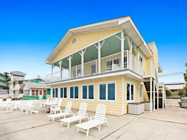 On Beach Panama City Vacation Home Seven Bedrooms Sleeps 20