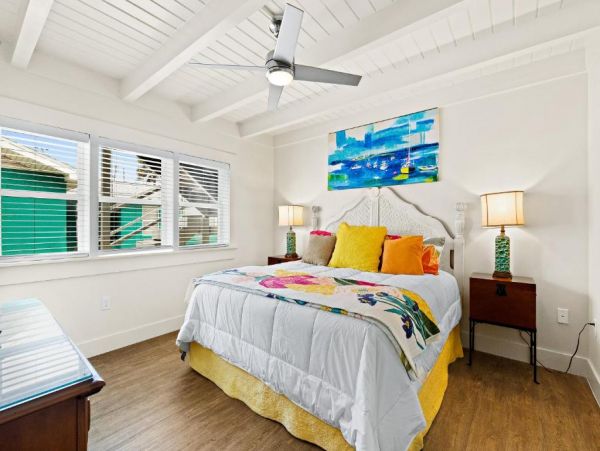On Beach Panama City Vacation Home Seven Bedrooms Sleeps 20