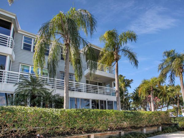 Bay View Vacation Condo in Longboat Key 2 Bedrooms Sleeps 4