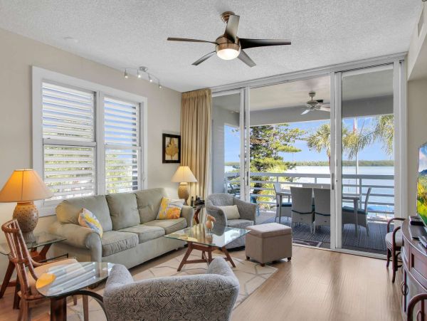 Bay View Vacation Condo in Longboat Key 2 Bedrooms Sleeps 4