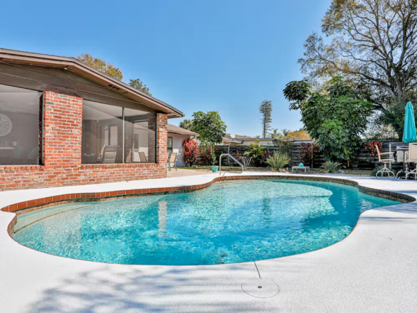 Sarasota Vacation Home Three Bedrooms with Pool Sleeps Six