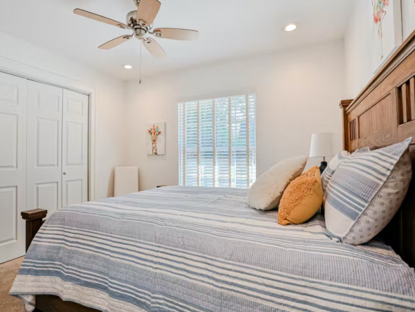 Sarasota Vacation Home Three Bedrooms with Pool Sleeps Six
