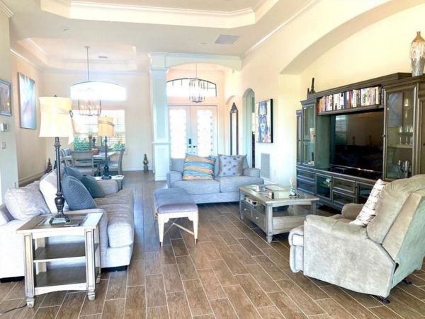 Beautiful Lakewood Ranch Vacation Home with Private Pool/Spa