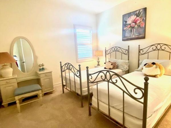 Beautiful Lakewood Ranch Vacation Home with Private Pool/Spa