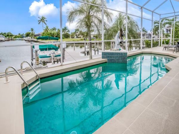 Canal Front Vacation Home In Marco Island With Pool