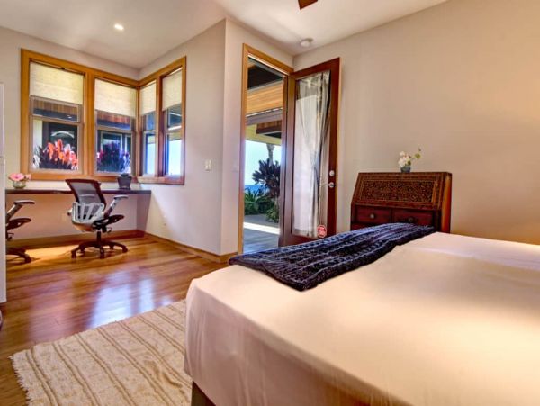 Ocean Views Waimea Vacation Home Three Bedrooms Sleeps Six