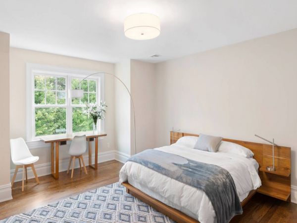 Hamptons 8 Bedroom Home with Cinema Room & Private Pool