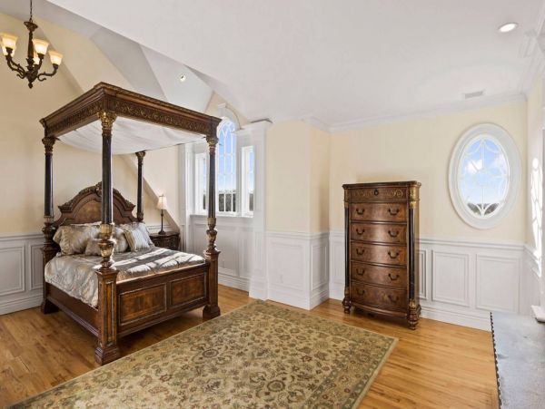 Water Mill Vacation Estate Six Bedrooms With Private Pool