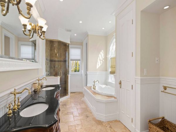 Water Mill Vacation Estate Six Bedrooms With Private Pool