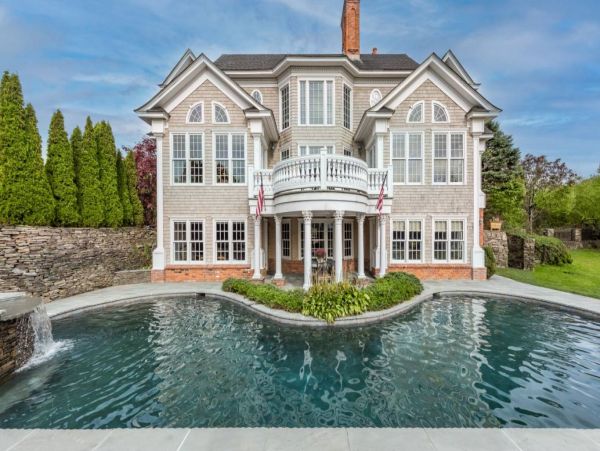 Water Mill Vacation Estate Six Bedrooms With Private Pool