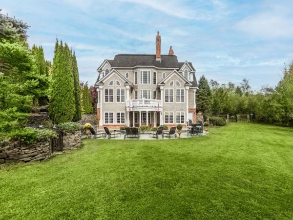 Water Mill Vacation Estate Six Bedrooms With Private Pool