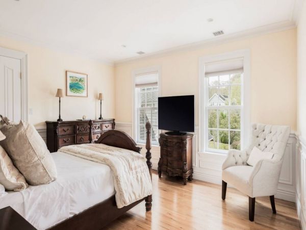 Water Mill Vacation Estate Six Bedrooms With Private Pool