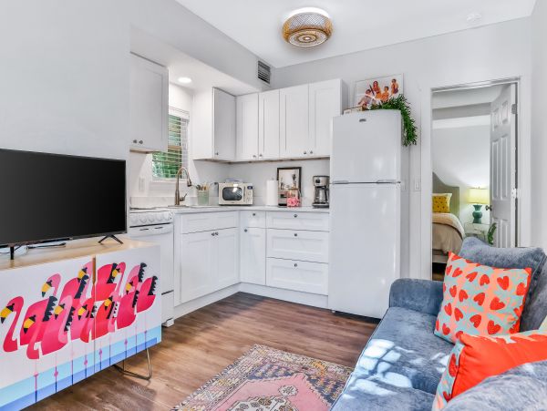 Lovely Condo Located on the Bottom Floor