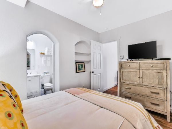 Lovely Condo Located on the Bottom Floor
