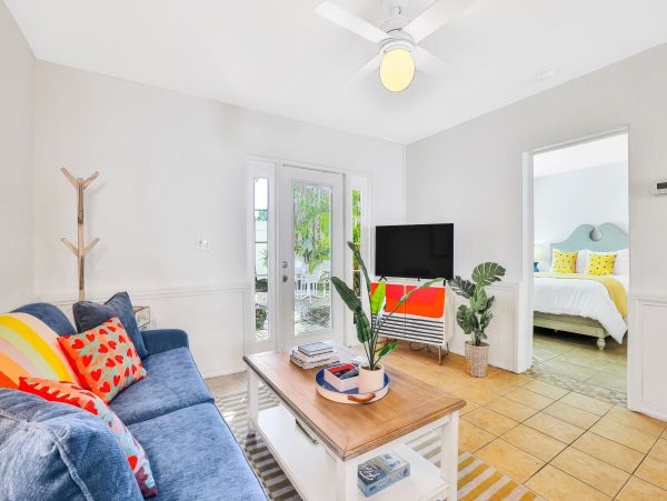 Beach Vacatiion Condo Sleeps 4 Guests in Anna Maria