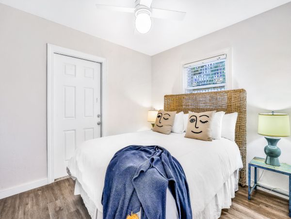 Charming Vacation Condo in Anna Maria with Community Pool