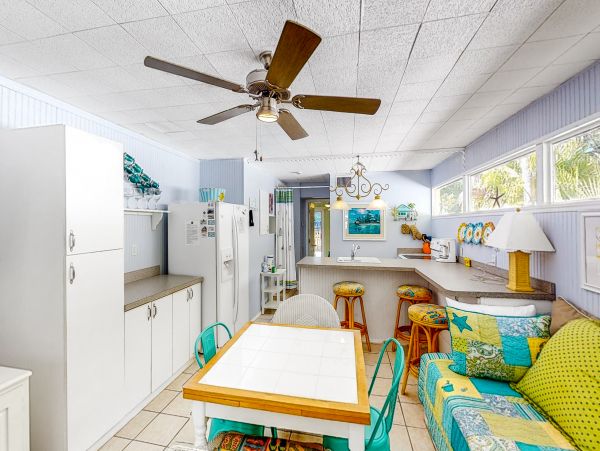 Anna Maria Island Holmes Beach Home 1007577