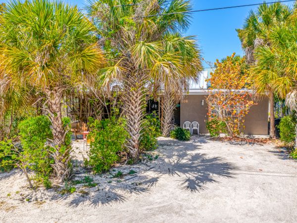 Anna Maria Island Holmes Beach Home 1007577