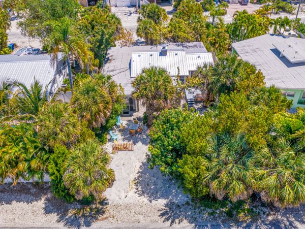 Anna Maria Island Holmes Beach Home 1007577